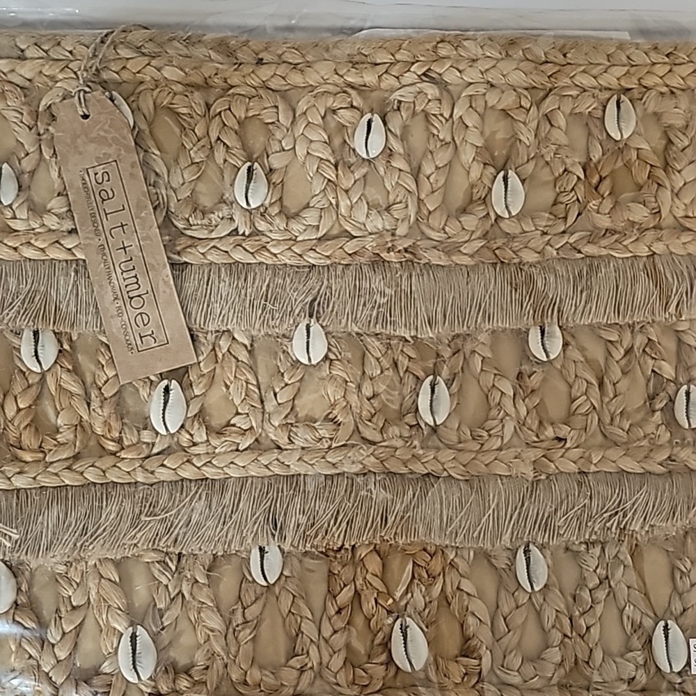 BEACHLY X SALT + UMBER - ISLA JUTE SEASHELL TOTE - Picture 8 of 9